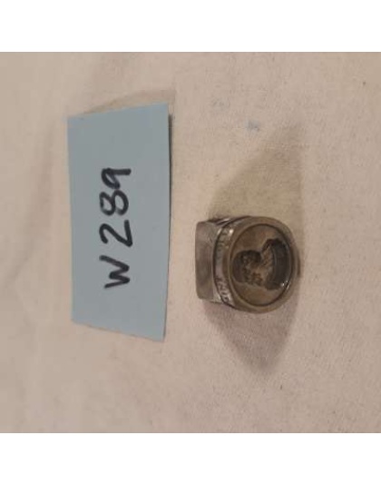 Franklin Mint Collectors Society Wax Stamp Metal Portrait Small 3/4" DIAMETER