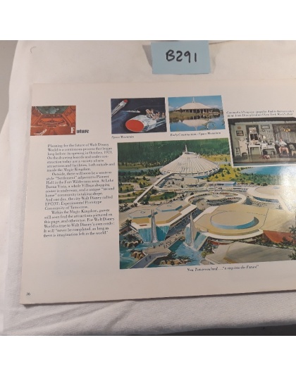 Lot of 2 - Vintage 1971 Walt Disney World Pictorial Souvenir Book of Walt Disney World &amp; DISNEY 1989 mag, Gene Kelly, Fantasia, Who Framed Roger Rabbit?, Mickey Mouse