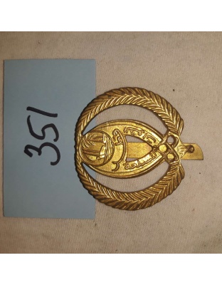 Qatar Army Insignia Issue Officers Dress Hat Badge