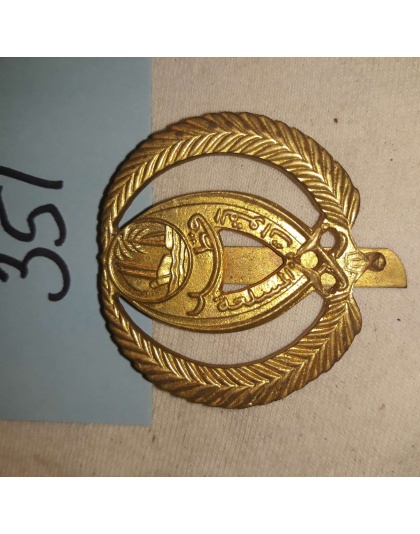 Qatar Army Insignia Issue Officers Dress Hat Badge